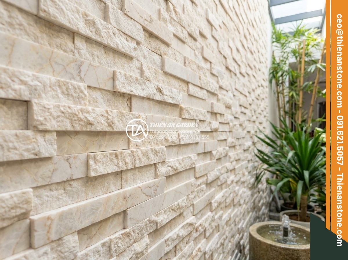 Kinh nghiệm chọn đá ghép đen ốp giếng trời tạo chiều sâu cho không gian - Detailed texture comparison of different black pebble stacked natural stones sui