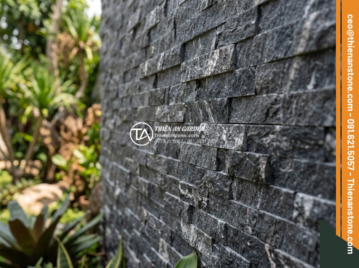 Tổng hợp các kiểu ghép đá trang trí tường độc đáo phá vỡ sự đơn điệu - Hình 2 Tổng hợp các kiểu ghép đá trang trí tường độc đáo phá vỡ sự đơn điệu - Close-up view of durable natural stone wall cladding with mixed textures and col