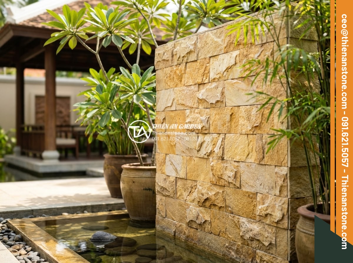 Tư vấn chọn màu đá ghép theo phong thủy rước tài lộc năm 2026 - Black and gold stone mosaic combination creating harmonious feng shui balance in
