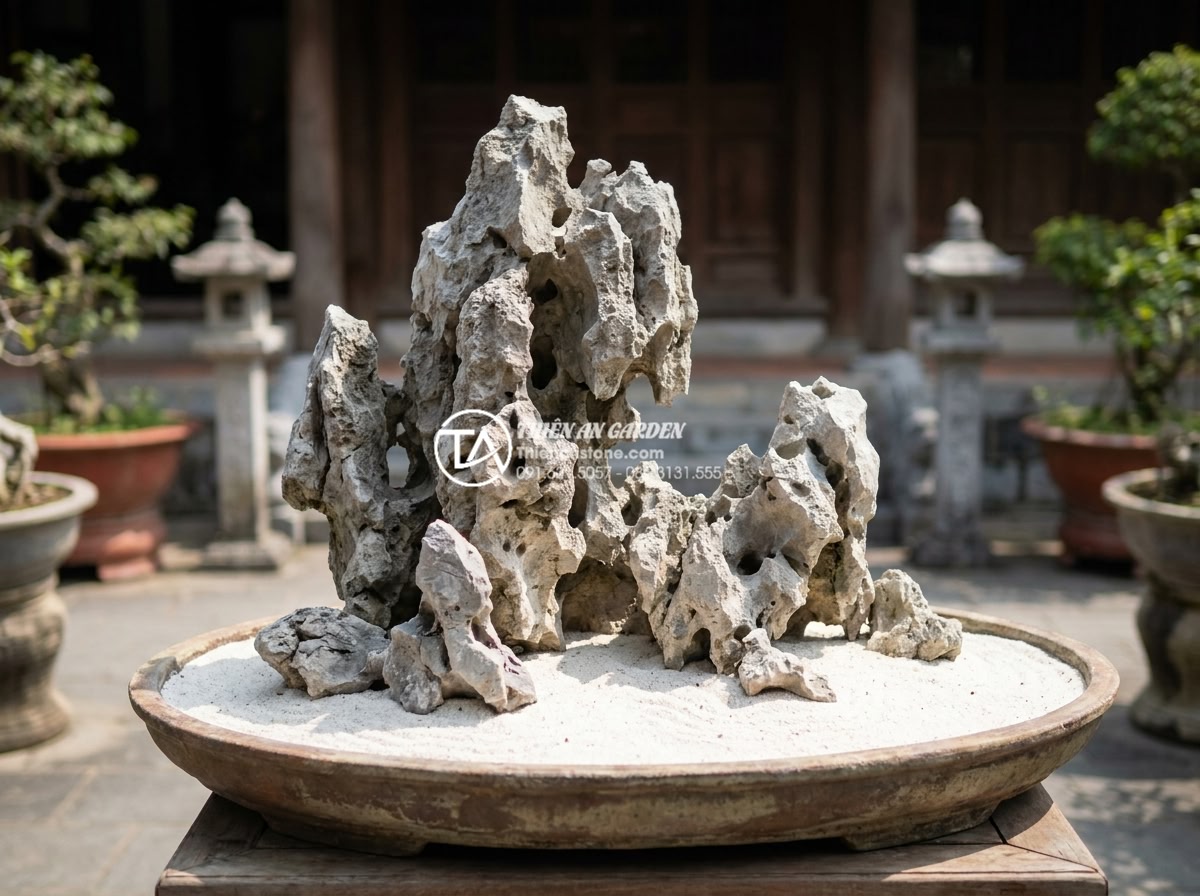 Làm thế nào để giữ cho cát trắng trong tiểu cảnh khô luôn trắng sáng? - Hình 17 Làm thế nào để giữ cho cát trắng trong tiểu cảnh khô luôn trắng sáng? - Real project photo of a professionally maintained dry miniature landscape by sto