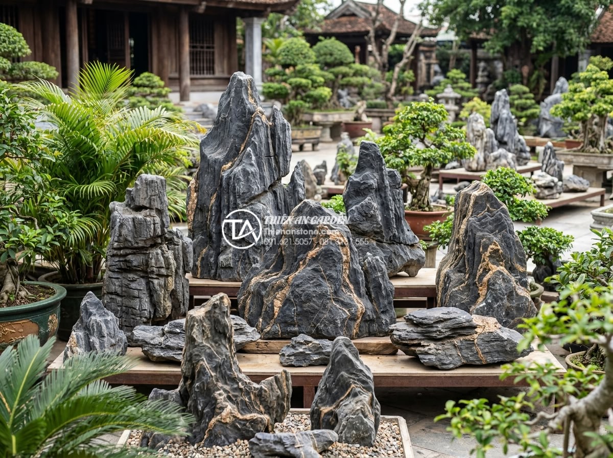 Nghệ thuật tiểu cảnh chum vỡ: Ý tưởng tái tạo không gian đầy phá cách - Wide view of premium natural stone collection suitable for broken jar miniature 