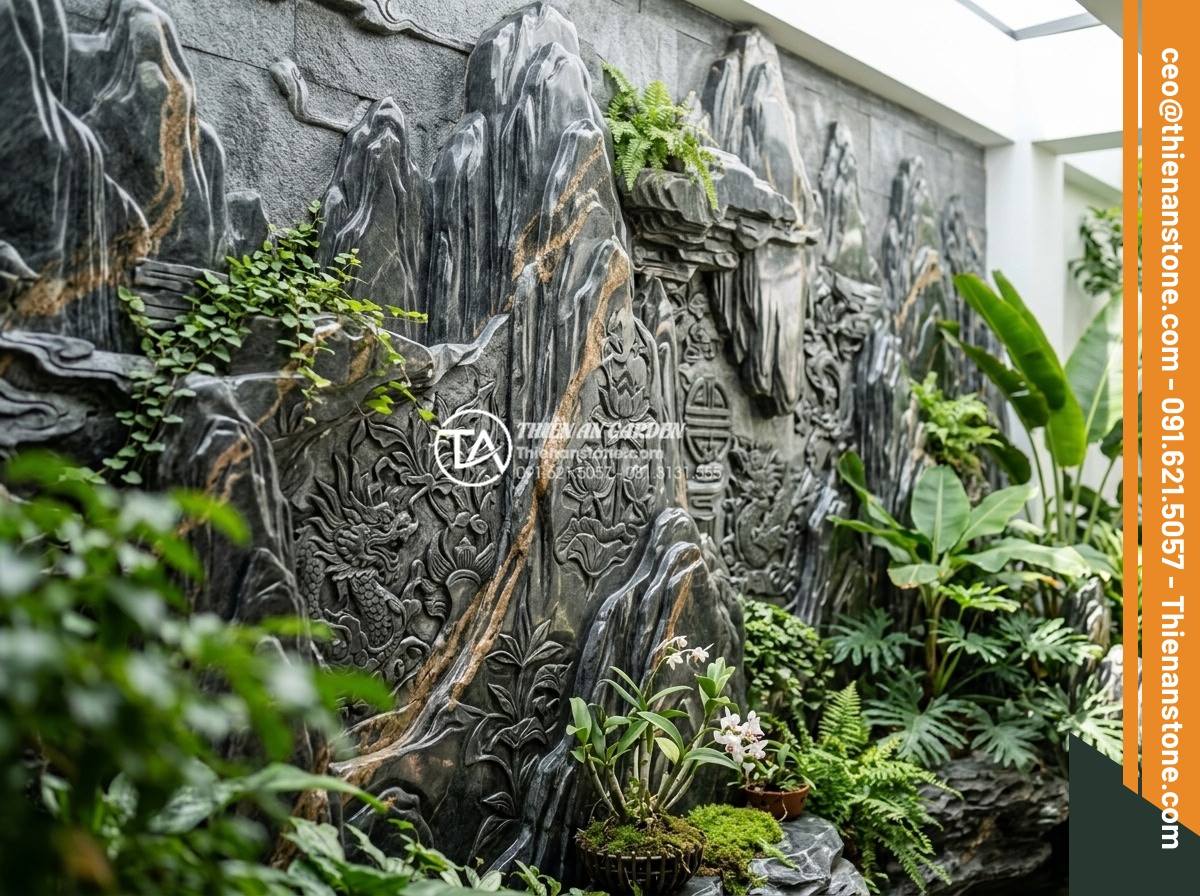 Tiểu cảnh vách tường giếng trời: Đón nắng gió và sức sống cho ngôi nhà - Hình 6 Tiểu cảnh vách tường giếng trời: Đón nắng gió và sức sống cho ngôi nhà - Elegant marble stone wall section with intricate hand-carved Vietnamese motifs i