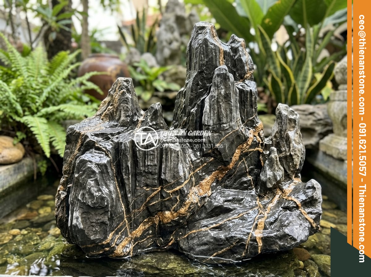 Cách xử lý rêu mốc trên đá trầm tích trang trí ngoài trời - Cleaned sedimentary decorative stone surface after professional chemical moss re