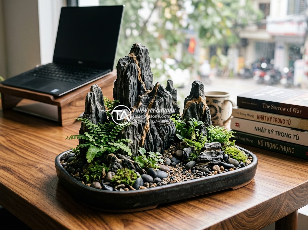 Hướng dẫn tự làm tiểu cảnh đá trầm tích mini để bàn cực đẹp - Hình 4 Hướng dẫn tự làm tiểu cảnh đá trầm tích mini để bàn cực đẹp - Elegant small sedimentary rock mini scene on wooden office desk, featuring strat