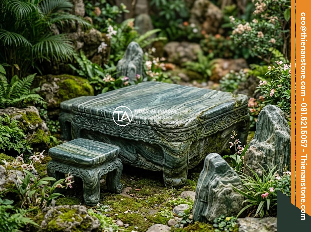 Mẫu bàn ghế bằng đá xanh Nhật Bản tự nhiên: Điểm nhấn cho góc trà chiều - Luxurious Japanese green stone tea table set with carved details on edges, arran