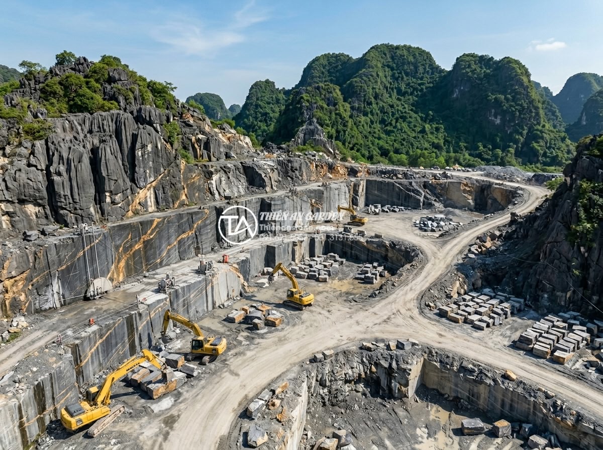Quy trình khai thác và chế tác đá mỹ nghệ từ khối đá trầm tích - Aerial panoramic view of a large open-pit limestone quarry in Ninh Binh Vietnam