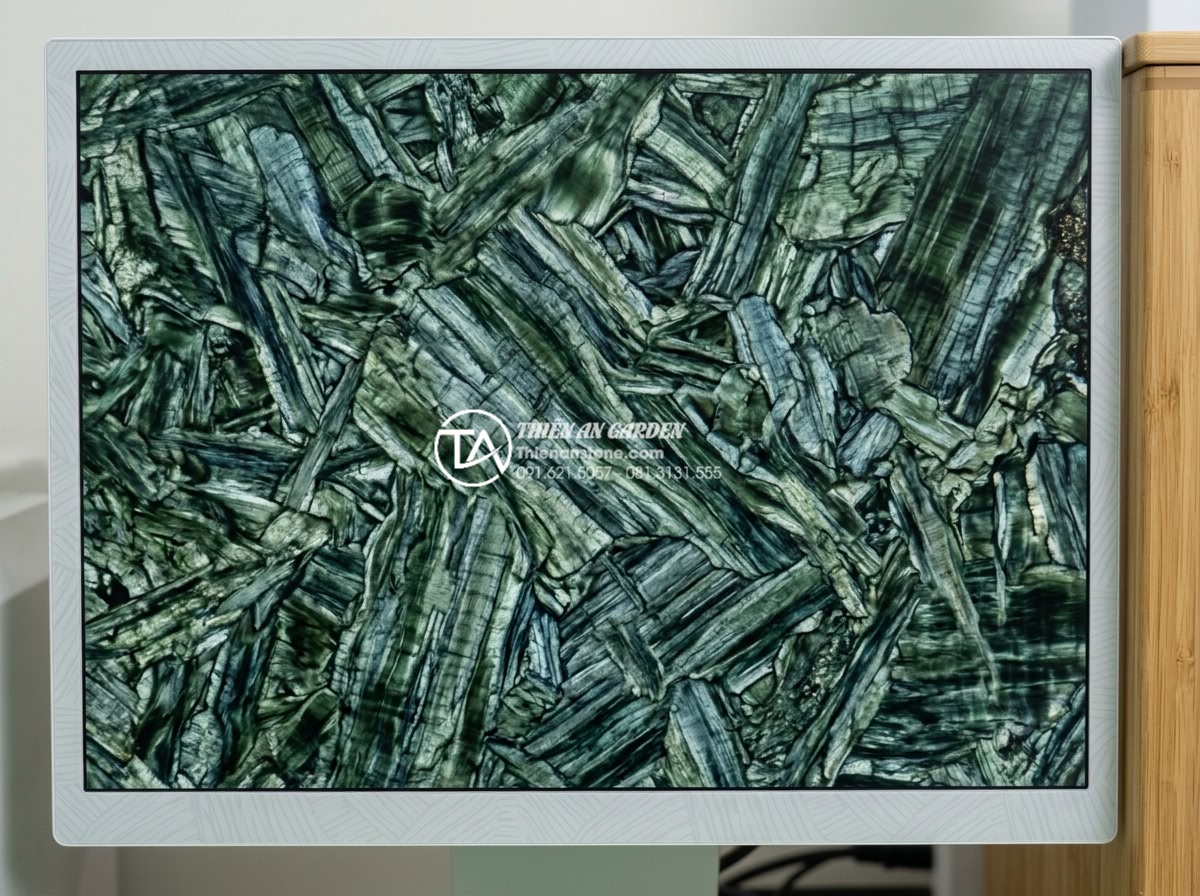 Tác động của thời tiết Việt Nam đến độ bền của đá xanh Nhật Bản - Scientific microscopic view of Japanese blue stone mineral structure showing ser