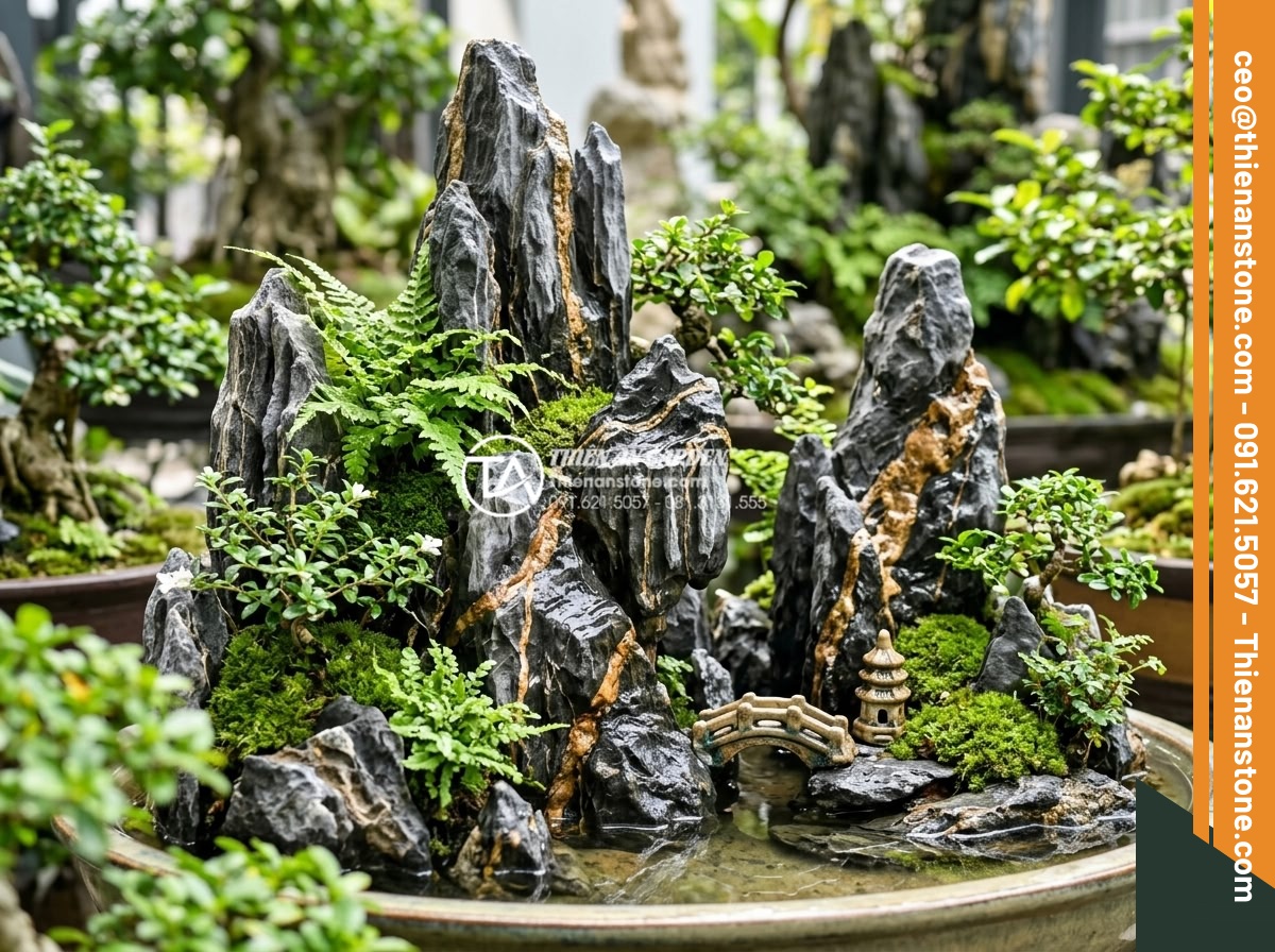 10 Loại đá tự nhiên chuyên dụng cho tiểu cảnh sân vườn mỹ nghệ - Hình 24 10 Loại đá tự nhiên chuyên dụng cho tiểu cảnh sân vườn mỹ nghệ - Maintenance scene of cleaned and preserved natural stones in a thriving garden m