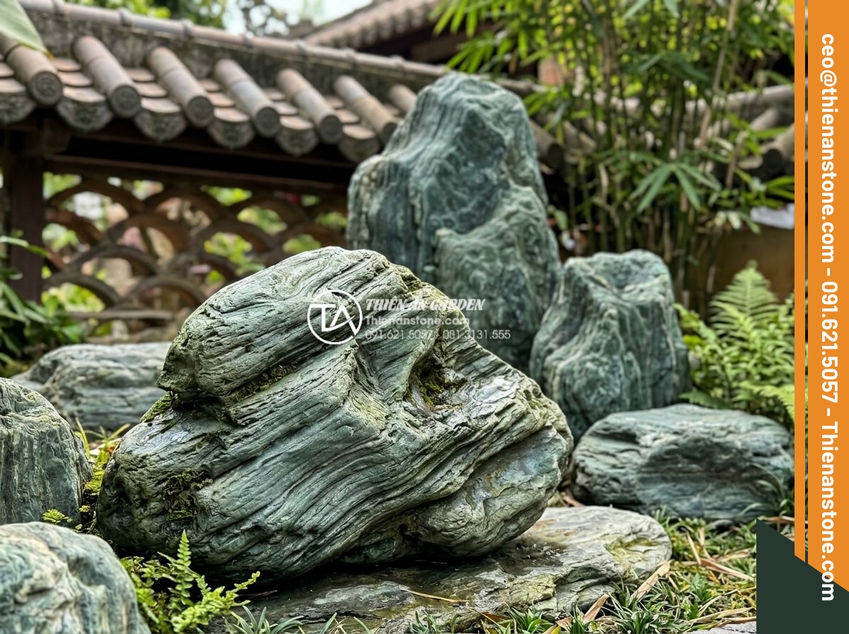 10 Loại đá tự nhiên chuyên dụng cho tiểu cảnh sân vườn mỹ nghệ - Hình 5 10 Loại đá tự nhiên chuyên dụng cho tiểu cảnh sân vườn mỹ nghệ - Professional guide image displaying criteria for selecting high-quality natural