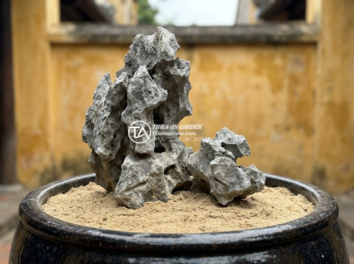 Cách chọn đá cuội và đá cảnh cho tiểu cảnh giếng trời khô - Step-by-step construction process photos of dry sky-well miniature garden instal