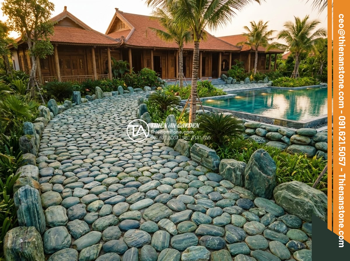 Lựa chọn kích thước đá cuội phù hợp cho lối đi tiểu cảnh sân trước - Breathtaking aerial view realistic photograph of a luxury resort front yard with