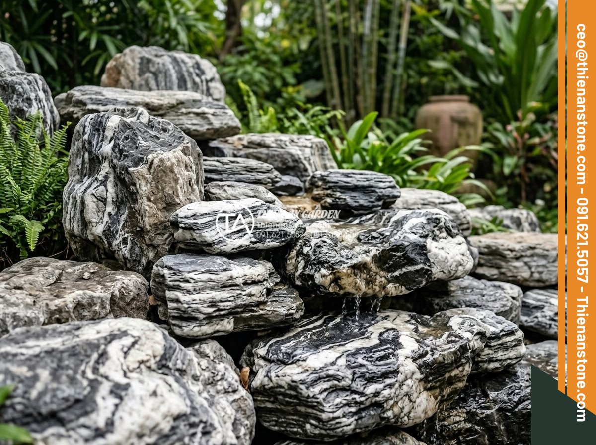 Nghệ thuật sắp đặt đá cảnh trong tiểu cảnh thác nước chuẩn tự nhiên - High resolution professional photo of various natural stone samples arranged for