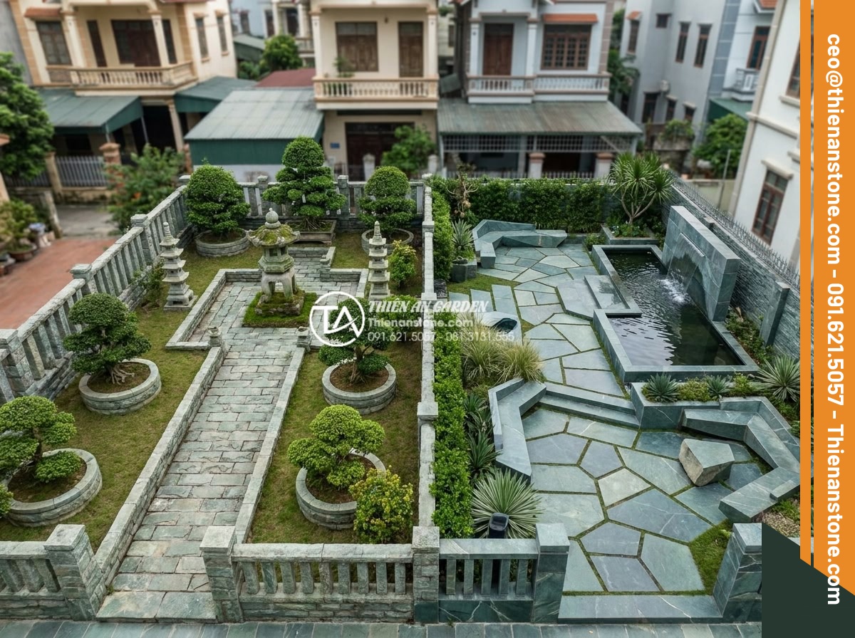 Sự khác biệt giữa tiểu cảnh sân trước hiện đại và tiểu cảnh cổ điển - Aerial perspective of two contrasting front yard designs side by side in a Vietn