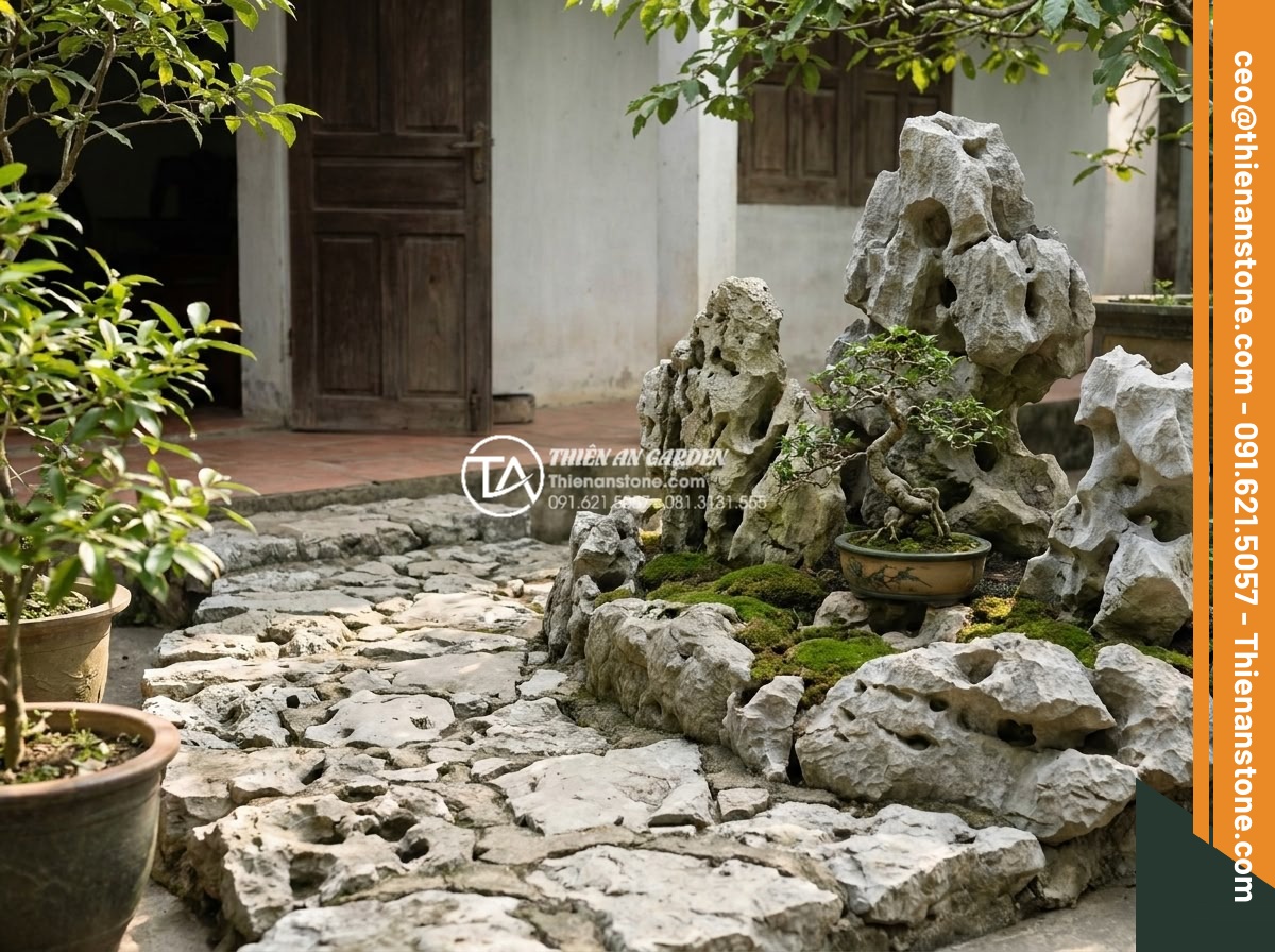 Top 15 mẫu tiểu cảnh sân trước cho nhà cấp 4 đơn giản mà cực sang - Hình 1 Top 15 mẫu tiểu cảnh sân trước cho nhà cấp 4 đơn giản mà cực sang - Photorealistic daytime view of a simple Vietnamese level 4 house front yard tran