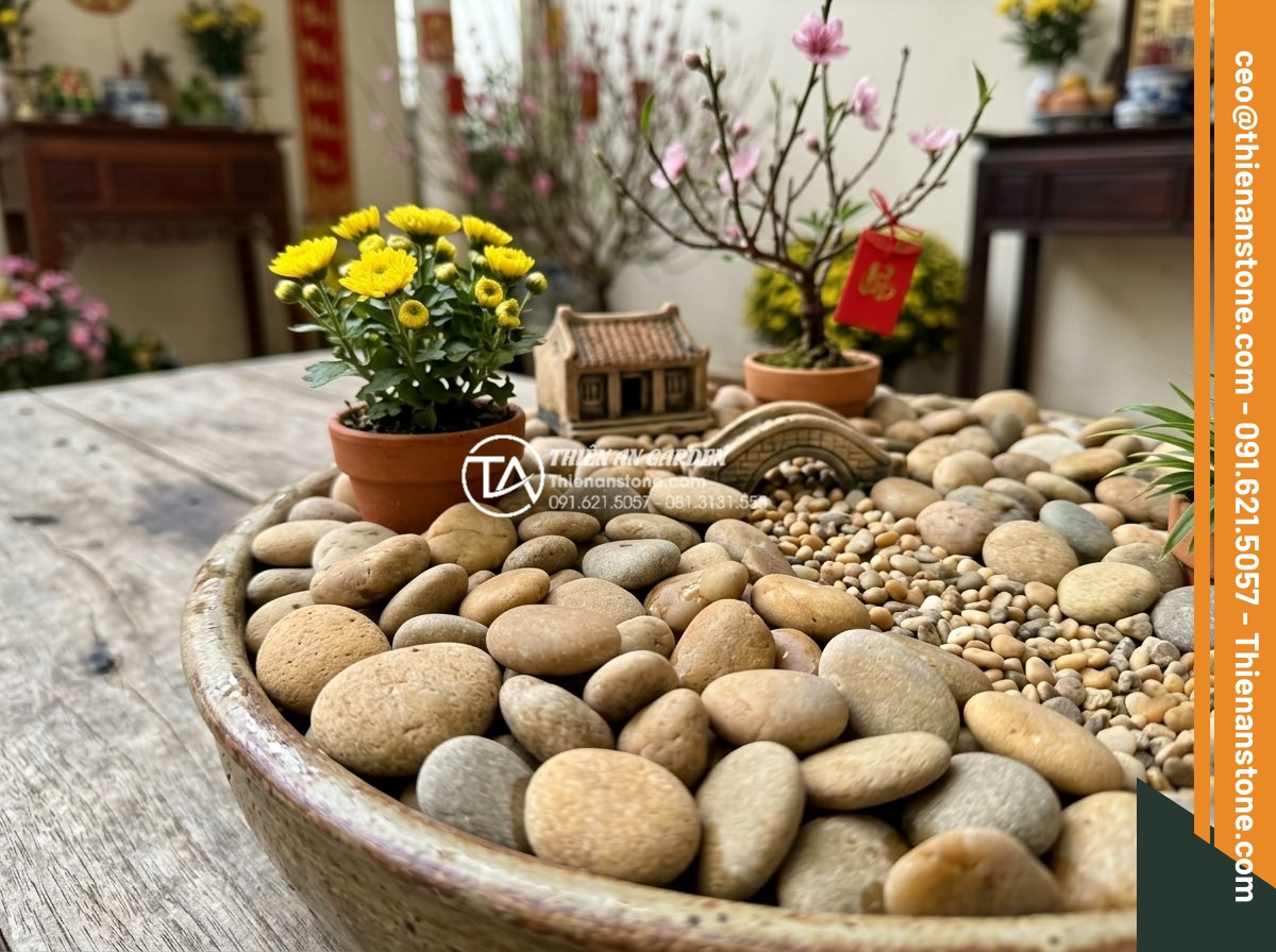 Hướng dẫn xử lý thoát nước cho tiểu cảnh hoa tết để tránh thối rễ - Hình 9 Hướng dẫn xử lý thoát nước cho tiểu cảnh hoa tết để tránh thối rễ - Comparison of different natural stones used in drainage-friendly Tet flower mini