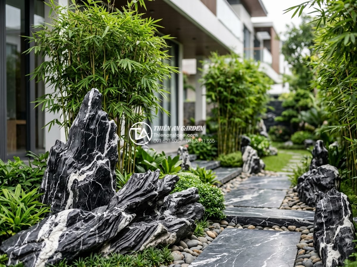 Cách xử lý ống tre không bị mốc và đen sau thời gian dài tiếp xúc với nước - Hình 18 Cách xử lý ống tre không bị mốc và đen sau thời gian dài tiếp xúc với nước - High-end real estate photography showing luxury villa garden with perfectly main