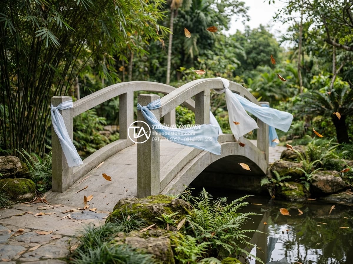 7 Lỗi phong thủy nghiêm trọng khi đặt cầu đá sân vườn gia chủ cần tránh - Hình 8 7 Lỗi phong thủy nghiêm trọng khi đặt cầu đá sân vườn gia chủ cần tránh - Dynamic image capturing natural wind movement through a well-placed stone garden