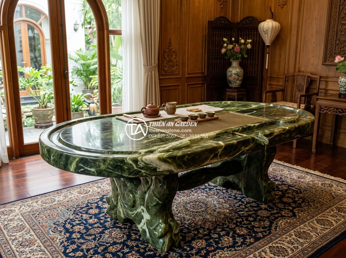 Bàn trà đá hóa thạch (Gỗ hóa đá): Món đồ nội thất xa xỉ cho giới thượng lưu - Elegant petrified wood tea table in a classic Vietnamese luxury villa interior, 