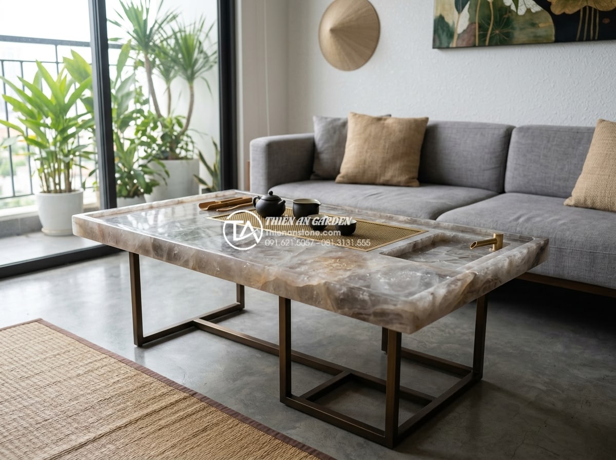 Bàn trà đá hóa thạch (Gỗ hóa đá): Món đồ nội thất xa xỉ cho giới thượng lưu - Side-by-side comparison visual of a petrified wood tea table versus a black basa