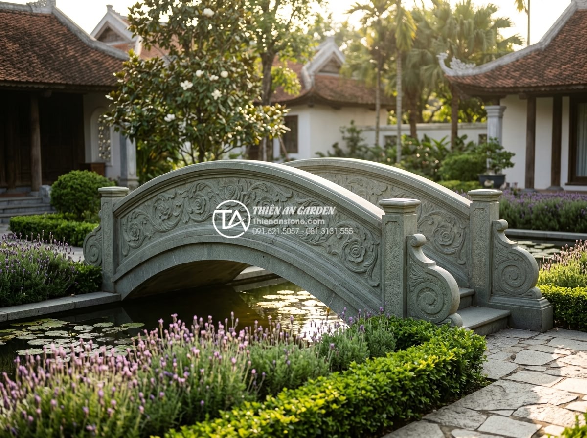 Cầu đá sân vườn phong cách Châu Âu: Khi sự cổ điển hòa quyện cùng thiên nhiên - Hình 6 Cầu đá sân vườn phong cách Châu Âu: Khi sự cổ điển hòa quyện cùng thiên nhiên - Vietnamese green Thanh Hoa stone bridge in classic European style, featuring han