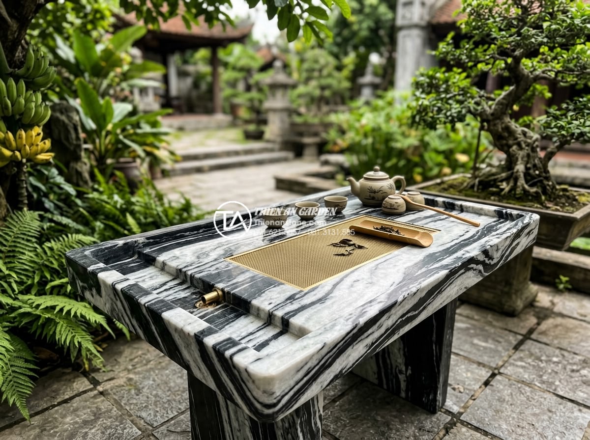Checklist 7 tiêu chí kiểm tra chất lượng bàn trà đá trước khi thanh toán - Hình 16 Checklist 7 tiêu chí kiểm tra chất lượng bàn trà đá trước khi thanh toán - Happy customer testimonial style image showing a satisfied family with their new