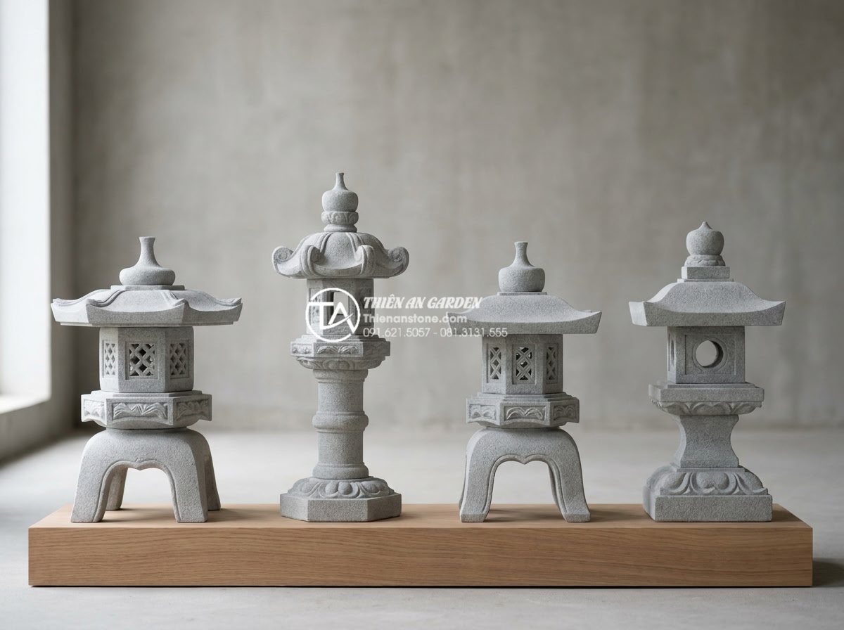 Đèn đá cầu sân vườn: Cách lựa chọn và bố trí ánh sáng chuẩn phong thủy - Hình 3 Đèn đá cầu sân vườn: Cách lựa chọn và bố trí ánh sáng chuẩn phong thủy - High-resolution product photography of four different styles of Vietnamese stone