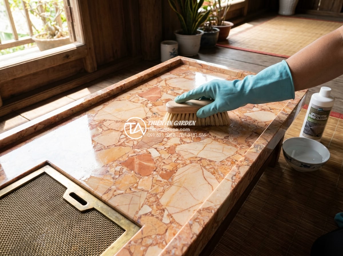 Hướng dẫn 5 bước bảo quản và vệ sinh mặt bàn trà bằng đá luôn sáng bóng - High quality image of a person performing deep cleaning on a large natural stone