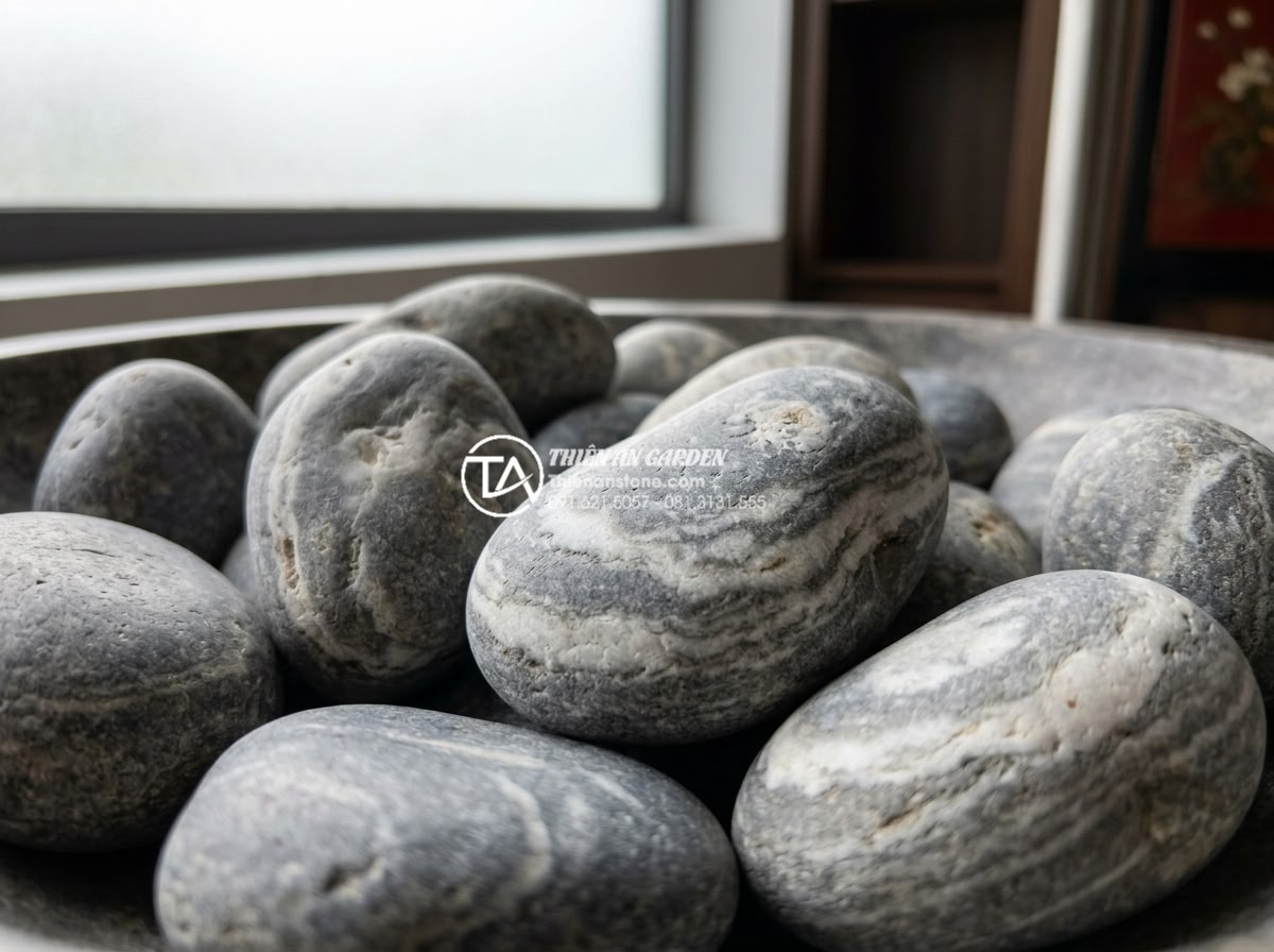 Lavabo Đá Marble (Cẩm Thạch) - Vẻ Đẹp Qúy Tộc Trong Thiết Kế Nội Thất - Detailed close-up shot of natural marble stone texture showing intricate white a