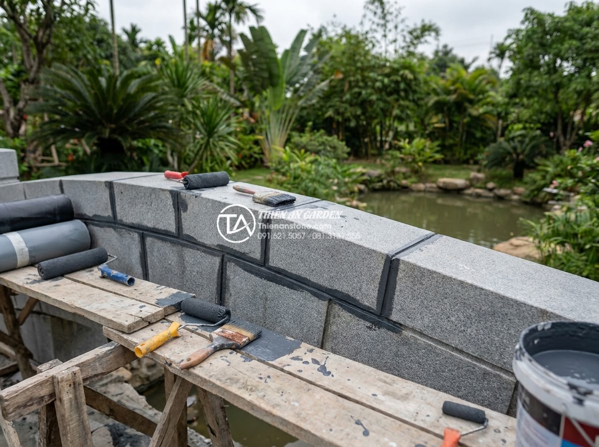 Quy trình thi công cầu đá sân vườn 5 bước chuẩn kỹ thuật xây dựng - Application of multi-layer waterproofing membrane and flexible polyurethane seal