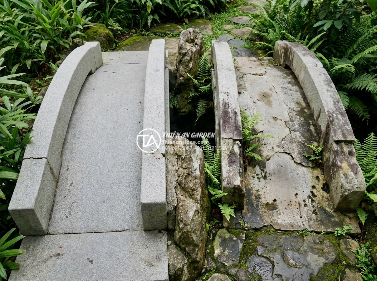 Sự khác biệt giữa đá Granite và đá Cẩm Thạch khi chế tác cầu sân vườn - Infographic style comparison chart of granite versus marble garden bridge showin