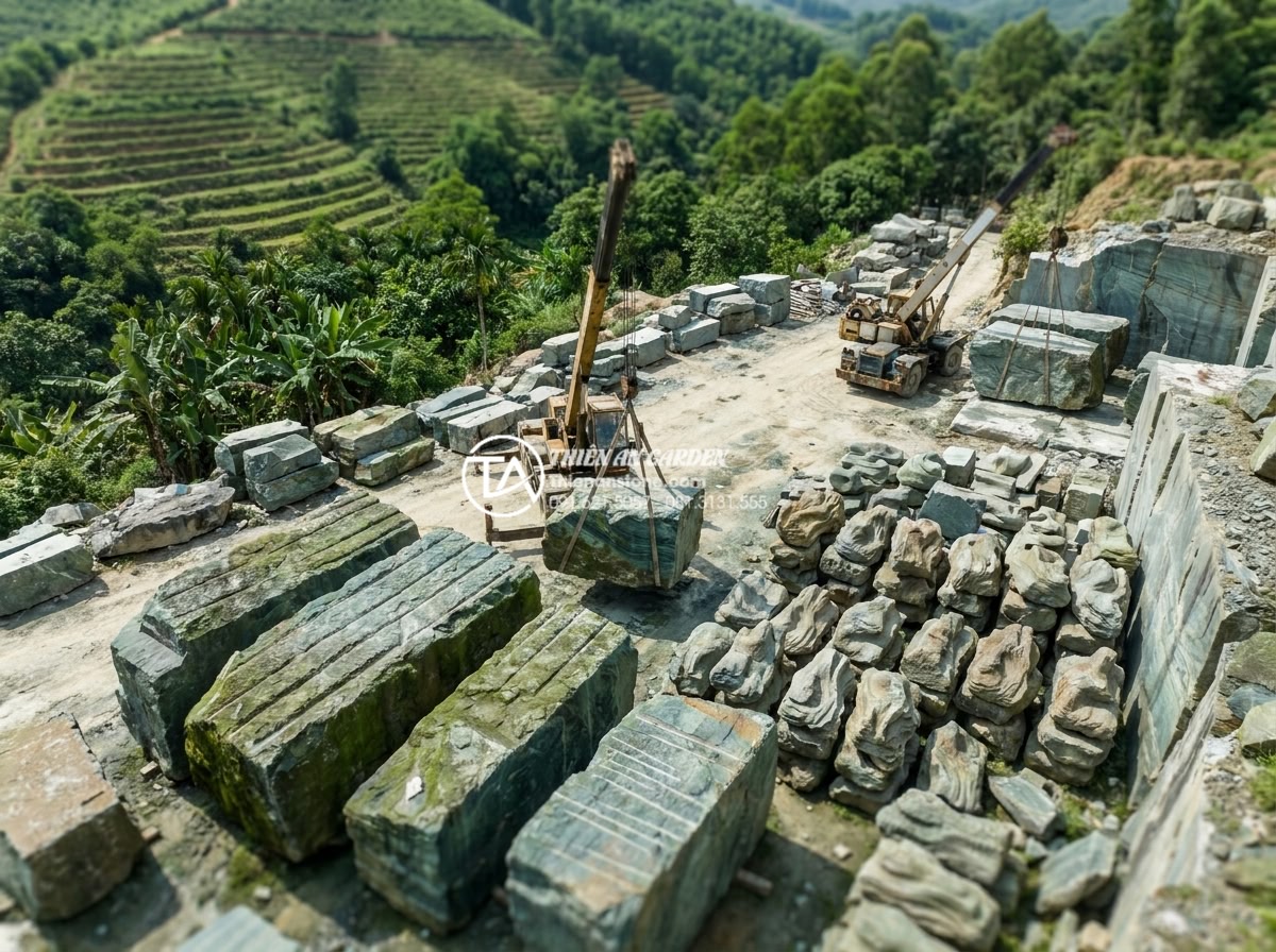 Tại sao cầu đá xanh Thanh Hóa lại được ưa chuộng nhất năm 2026? - Futuristic concept image of a smart Thanh Hoa green stone bridge in 2026 with in