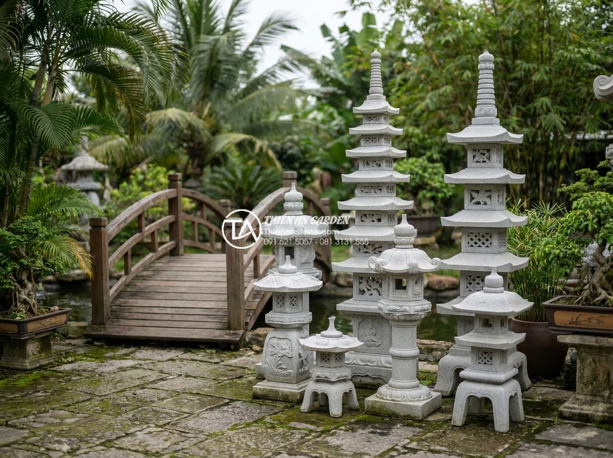 Top 10 mẫu đèn đá Nhật Bản tinh xảo nhất đặt cạnh cầu sân vườn - Hình 15 Top 10 mẫu đèn đá Nhật Bản tinh xảo nhất đặt cạnh cầu sân vườn - Overview of top 10 exquisite Japanese stone lanterns arranged in professional di