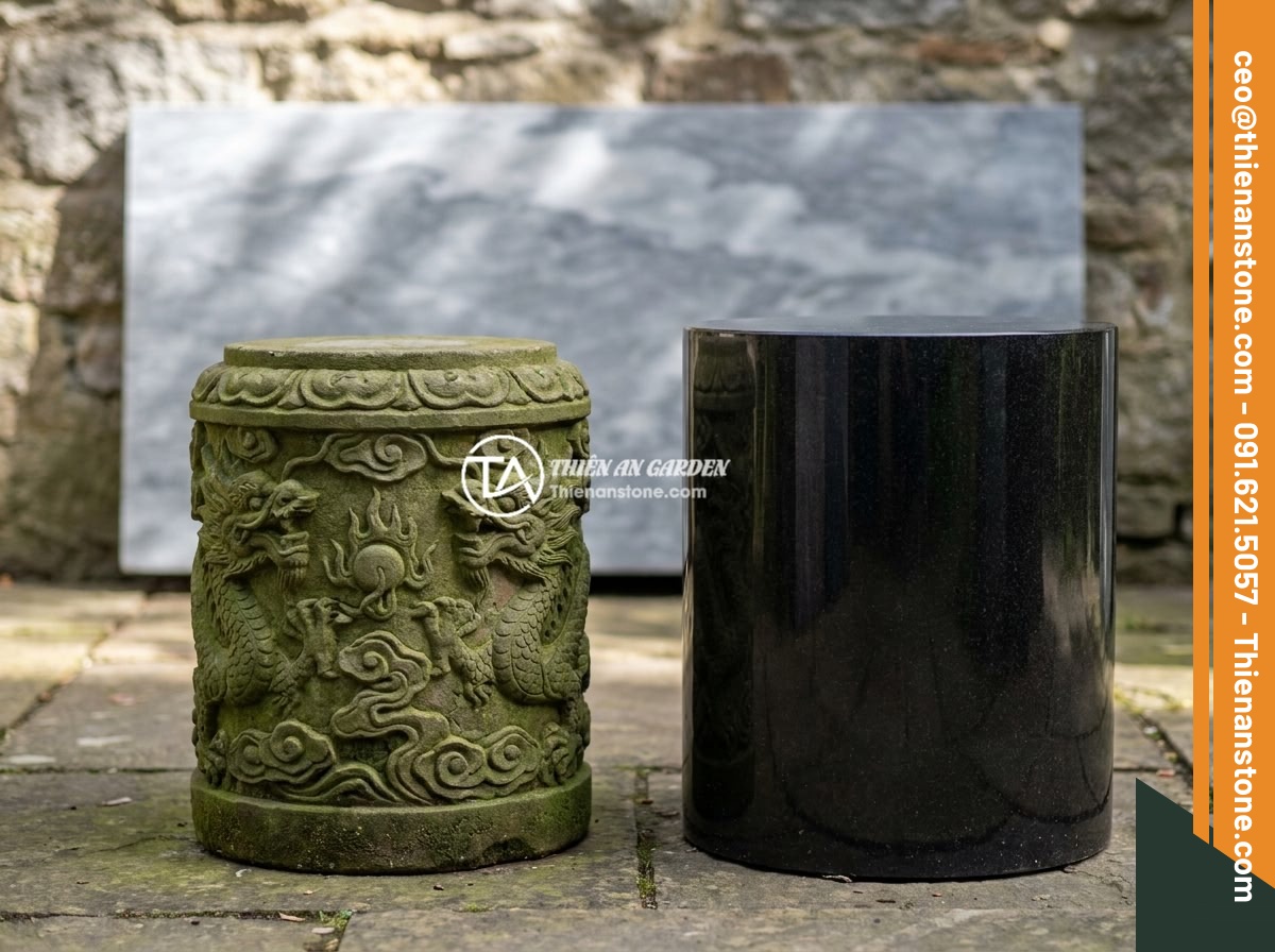 Checklist 10 bước chọn mua đôn đá tự nhiên chất lượng, bền đẹp lâu dài - Two contrasting natural stone pedestal styles side by side: one with traditional