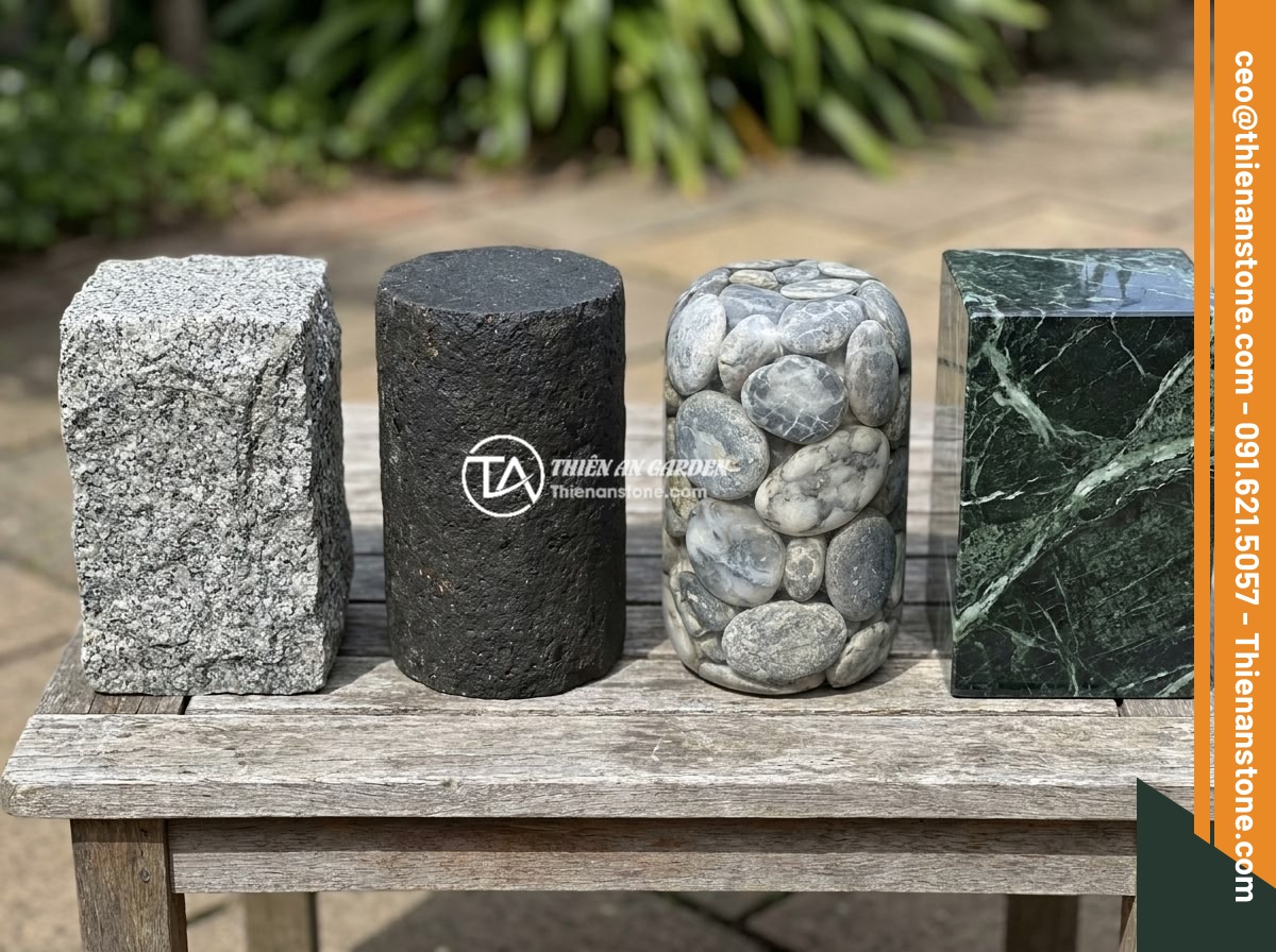 Top chất liệu đá tự nhiên làm đôn đá: Granite, bazan, cuội vân mây và đặc tính - Hình 5 Top chất liệu đá tự nhiên làm đôn đá: Granite, bazan, cuội vân mây và đặc tính - Comparison display of three types of natural stone pedestals side by side - gran