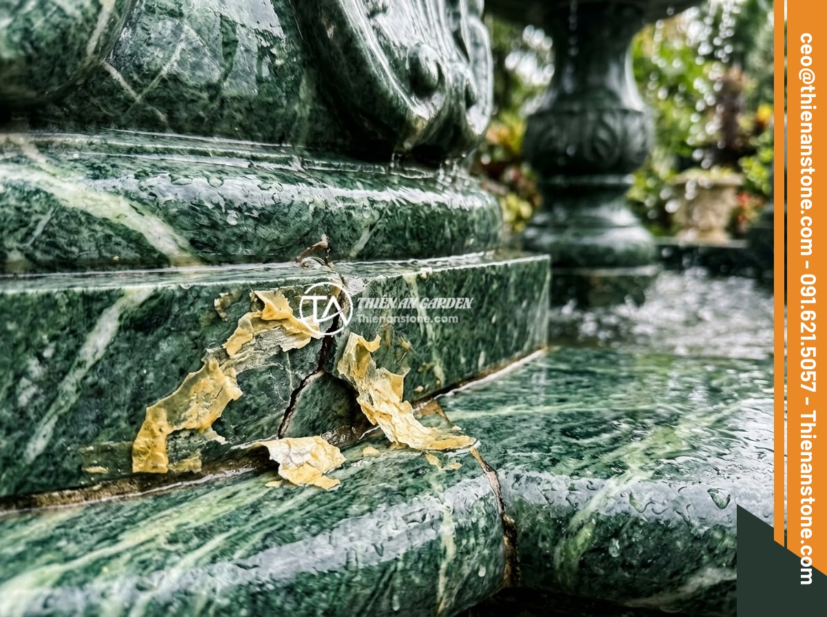 Đài Phun Nước Bằng Đá Bị Ồn Ào Khi Chạy: Nguyên Nhân & Cách Sửa Đơn Giản - Common mistakes when repairing stone water fountains showing wrong type of adhes