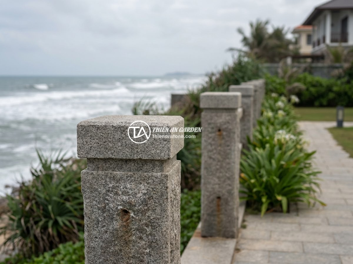 FAQ Trụ Đá Hàng Rào: 15 Câu Hỏi Thường Gặp Và Câu Trả Lời Chi Tiết - Beautiful natural stone fence pillars standing strong at a seaside villa in cent