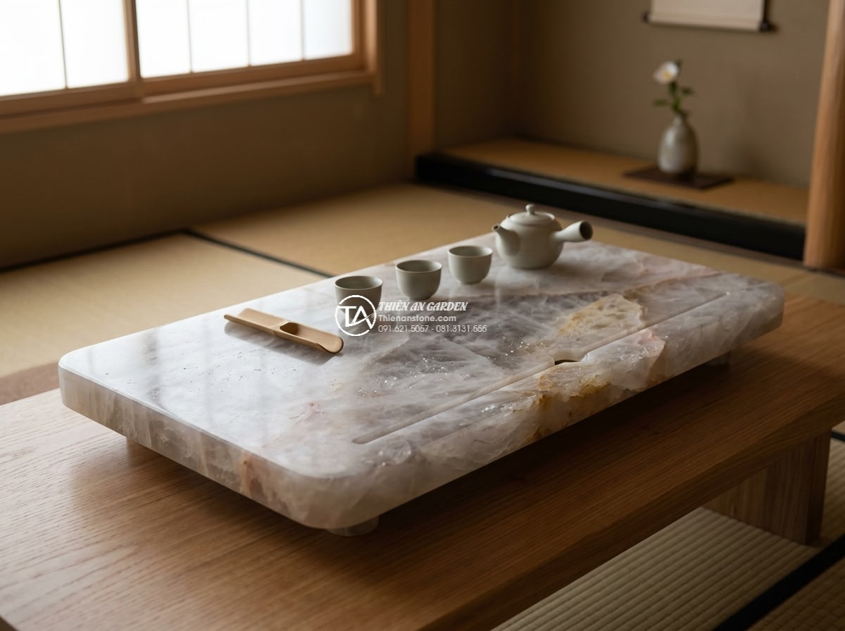 Bàn trà đá cẩm thạch - Hình 3 Bàn trà đá cẩm thạch - Wide cinematic shot of a luxurious marble tea table in a spacious Vietnamese gar