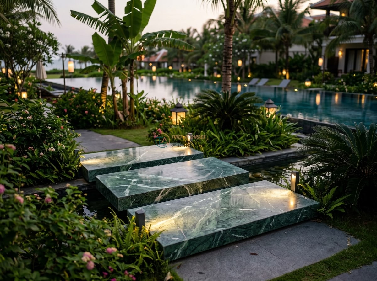 Cầu dạo bước nhịp ba đá xanh Ấn Độ mặt băm: 120 x 50 x 12 cm (mỗi nhịp).