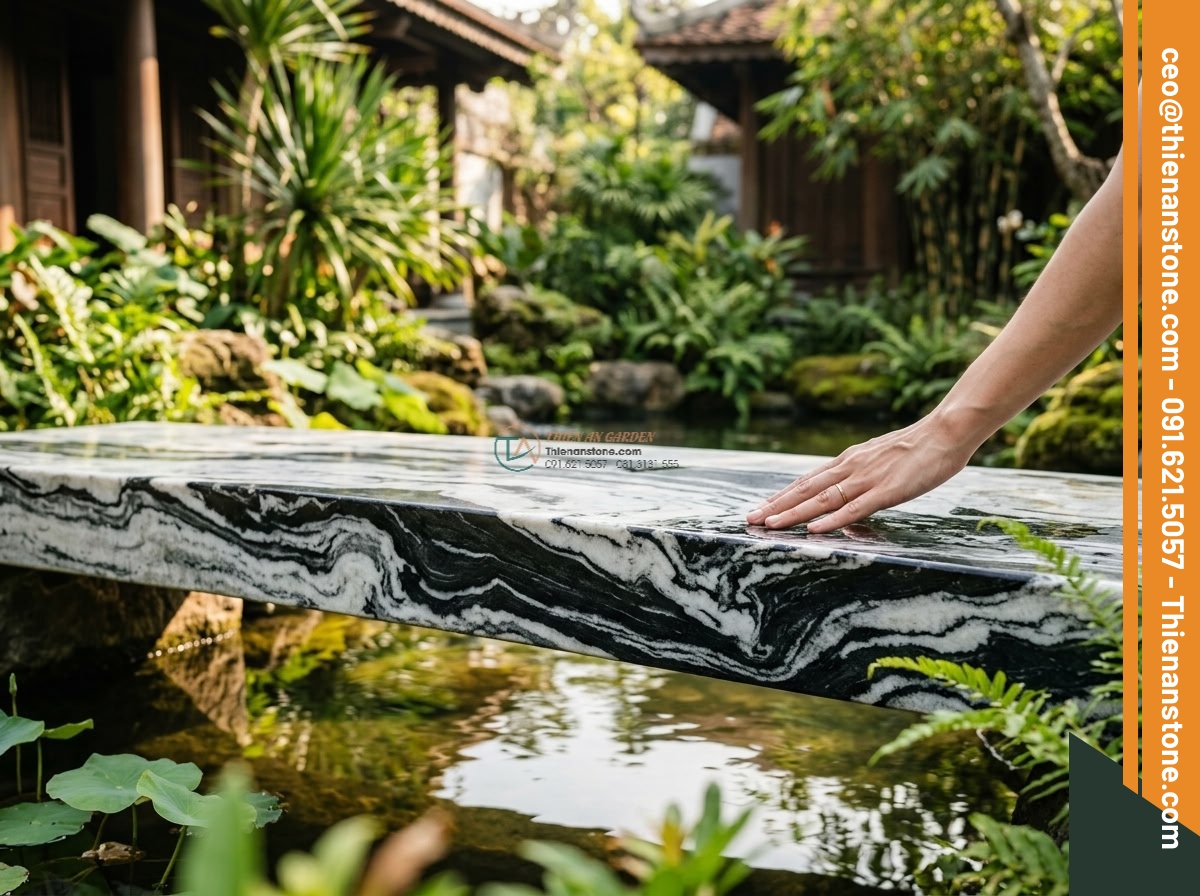 Cầu phiến đá Tuyết Sơn nguyên tấm xẻ phẳng: 160 x 70 x 15 cm.