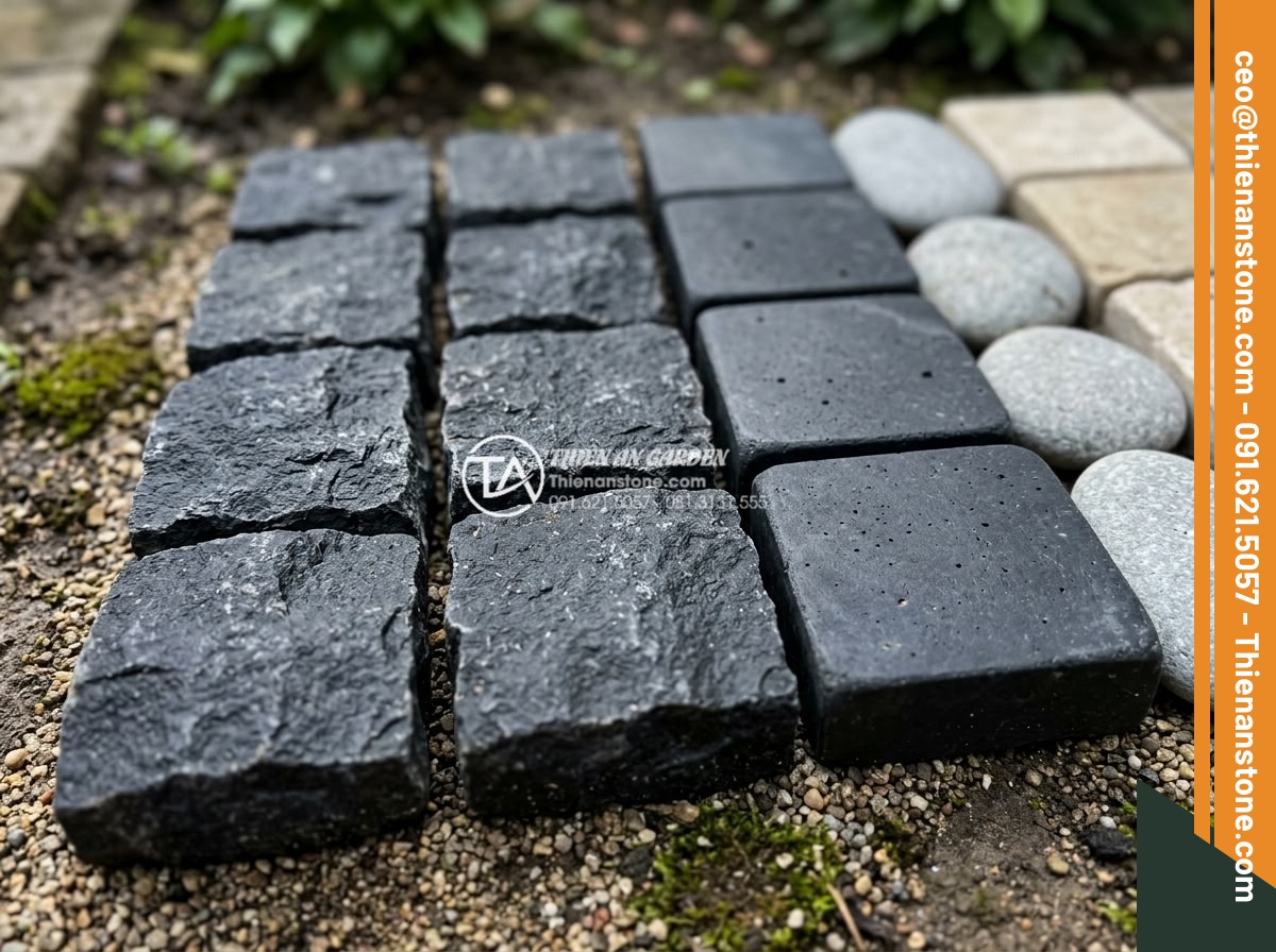 Đá Cubic Bazan Khò Mặt – Chất liệu: Đá bazan tự nhiên – Kích thước: 10x10x8cm (dày 8cm, khò lửa chống trơn)