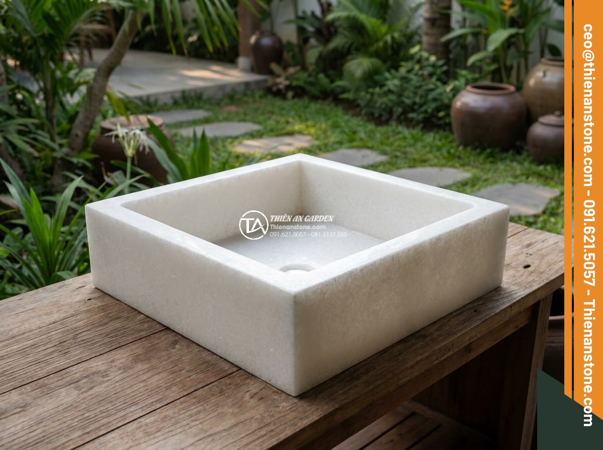 Lavabo đá trắng cẩm thạch hình vuông bo cạnh 42cm (420x420x150mm) - Hình 10 Lavabo đá trắng cẩm thạch hình vuông bo cạnh 42cm (420x420x150mm) - Professional team photo of Đá Cảnh Thiên An experts standing proudly beside a be