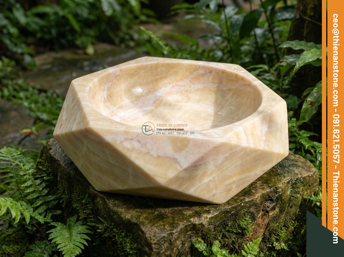 Lavabo đá vàng cà rốt đa giác (400x400x150mm) - Hình 2 Lavabo đá vàng cà rốt đa giác (400x400x150mm) - Close-up medium shot of the polygonal carrot yellow stone lavabo 400x400x150mm f
