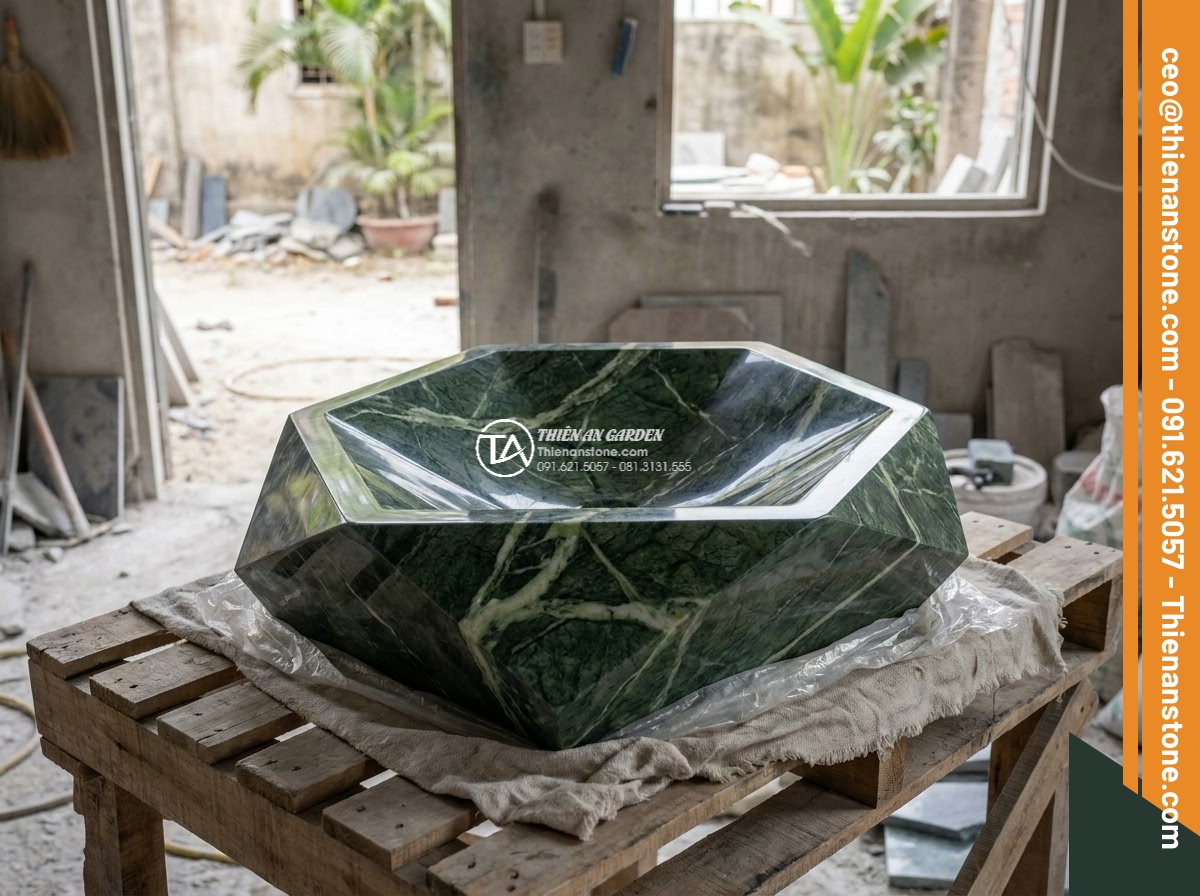 Lavabo đá xanh Ấn độ đa giác - Hình 14 Lavabo đá xanh Ấn độ đa giác - Finished handcrafted polygonal green stone lavabo in the workshop ready for deli