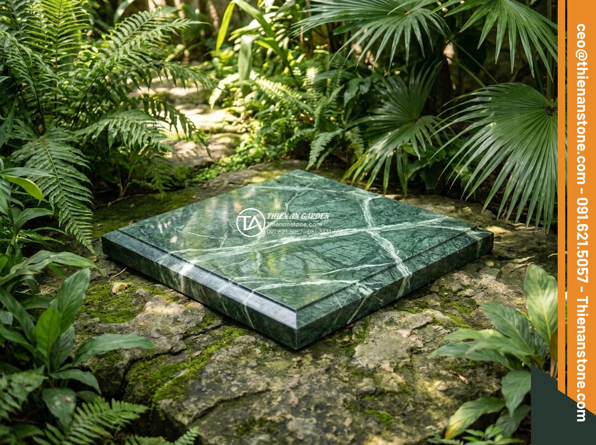 Lavabo đá xanh Ấn độ hình vuông vát cạnh - Hình 2 Lavabo đá xanh Ấn độ hình vuông vát cạnh - Close-up panoramic view of the Indian green marble lavabo with perfect square sh