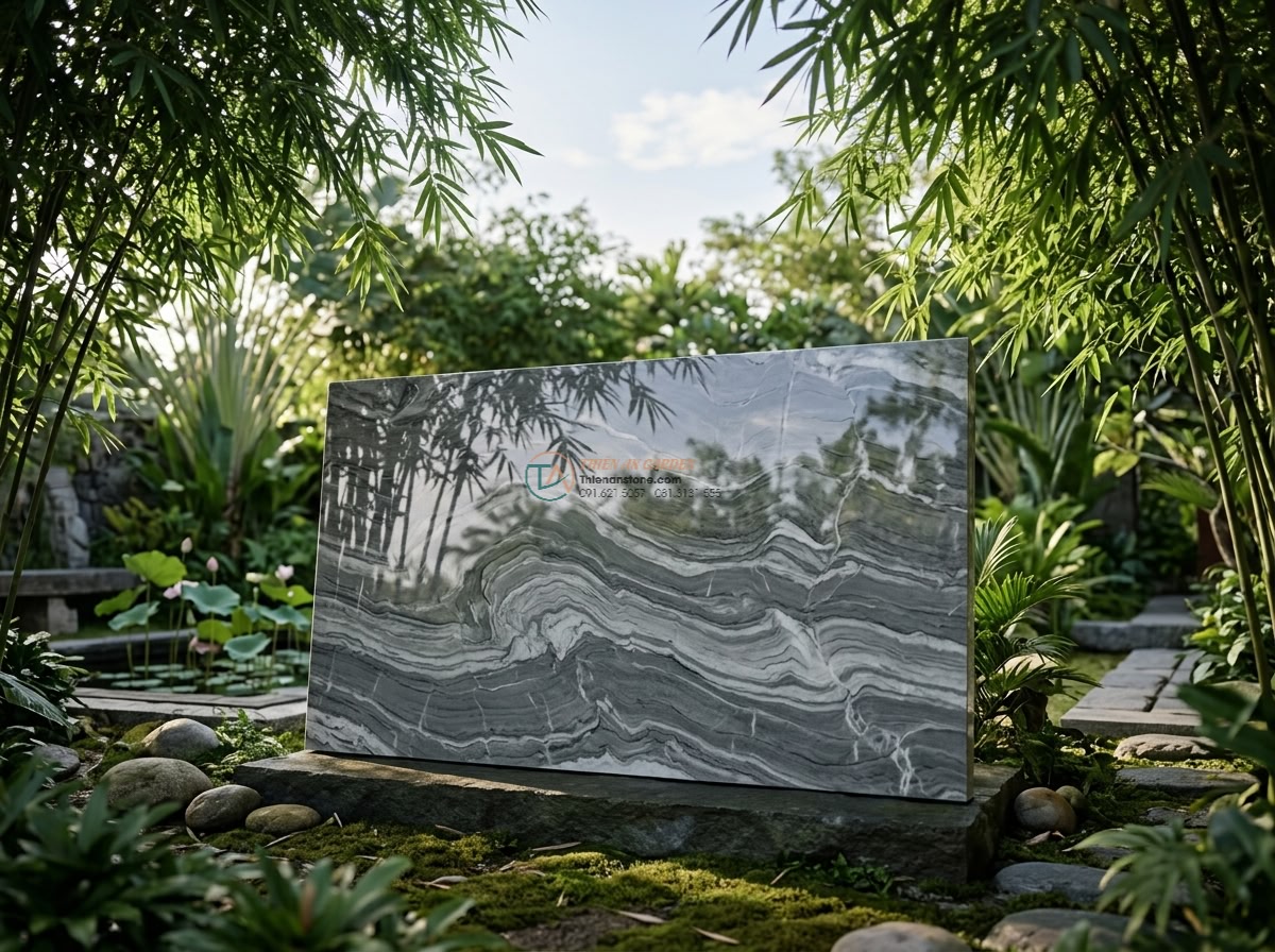 Phiến đá cầu vân mây mài bán bóng cực sang: 160 x 65 x 15 cm. - Hình 3 Phiến đá cầu vân mây mài bán bóng cực sang: 160 x 65 x 15 cm. - Medium shot approaching the polished cloud vein marble slab 160x65x15cm in a ser