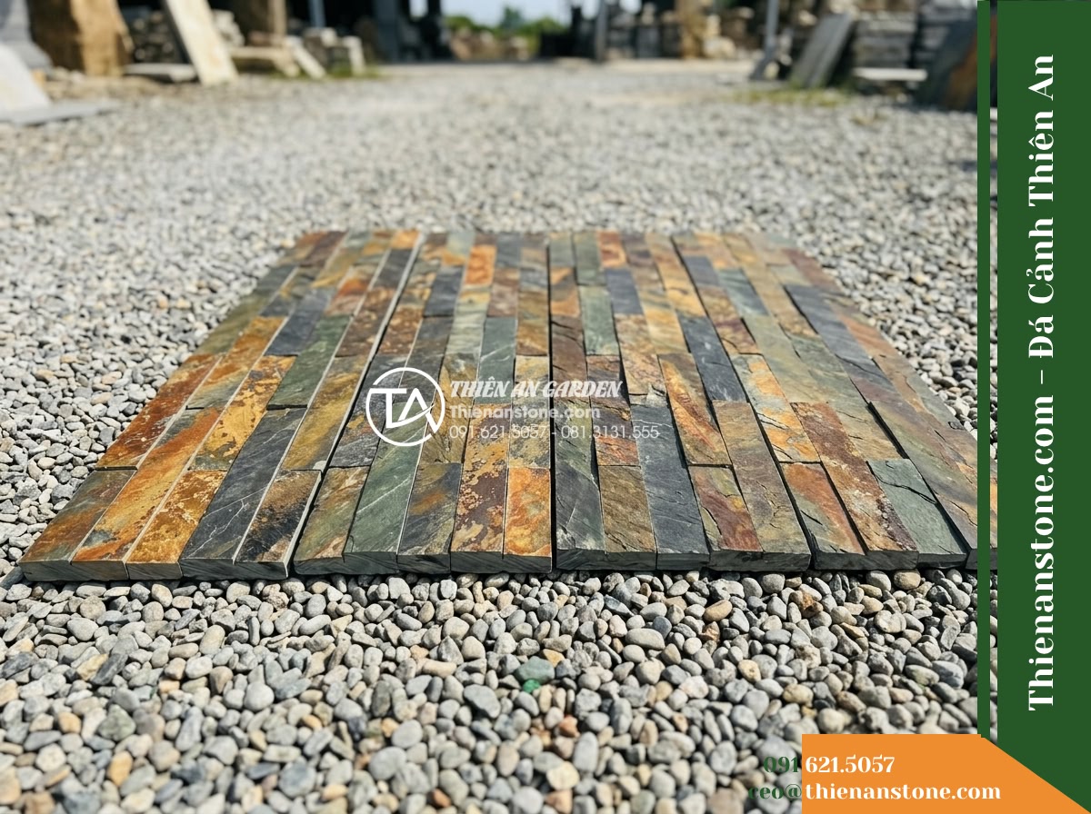 Đá ghép đa sắc Điện Biên | Slate đa sắc Điện Biên | 10x50 cm - Hình 7 Đá ghép đa sắc Điện Biên | Slate đa sắc Điện Biên | 10x50 cm - Ground-level dry-lay mock-up of several 10x50 cm Dien Bien slate modules spread