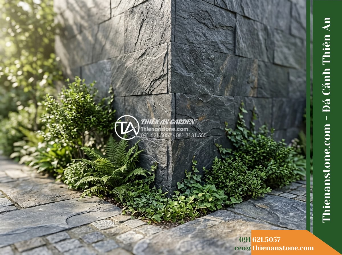 Đá ghép xám đen Hòa Bình | Slate xám đen Hòa Bình | 10x50 cm - Hình 20 Đá ghép xám đen Hòa Bình | Slate xám đen Hòa Bình | 10x50 cm - Final close-up shot capturing the corner connection where the dark charcoal slat