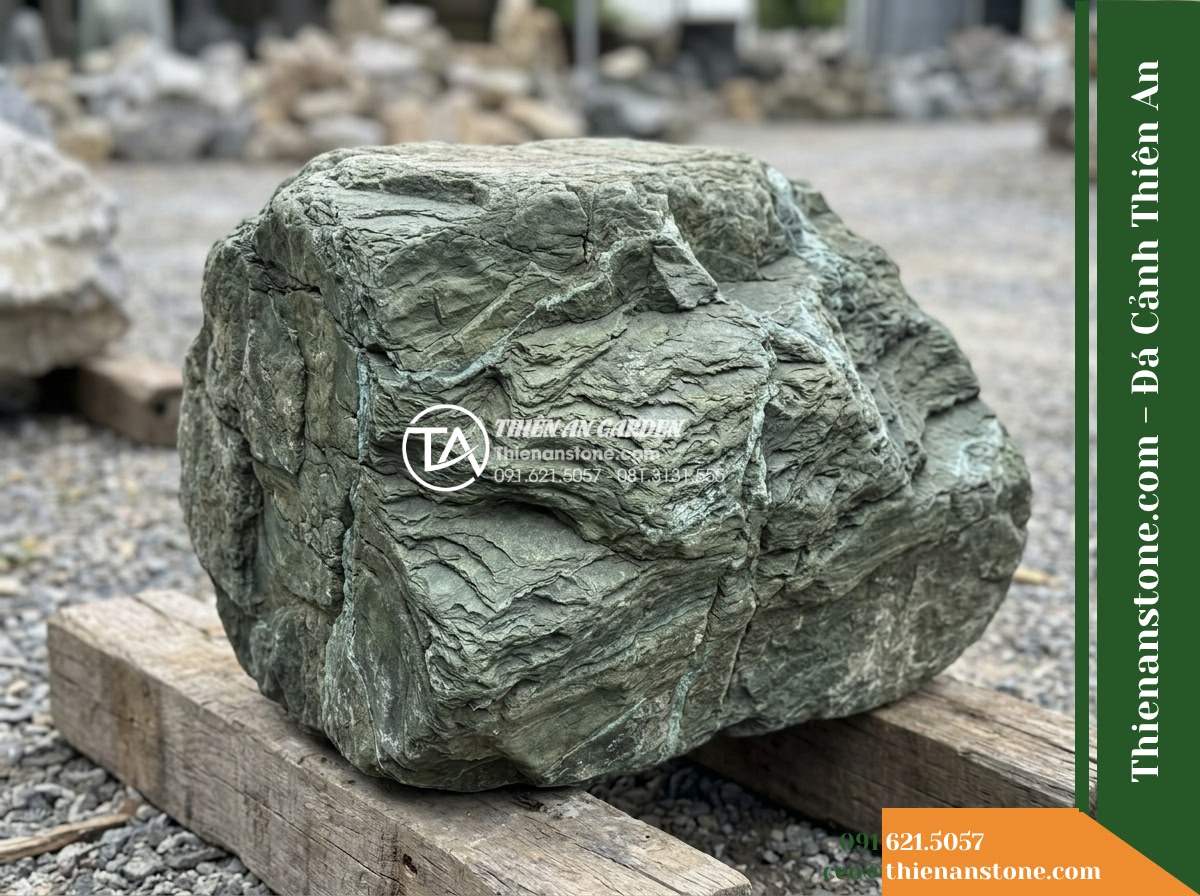 Đá Lam Ngọc Nhật (Khối nhỏ 50–80cm / ~100–300kg) | Chuyên tạo gò đồi thấp, bãi đá ngầm và xếp chân núi non bộ.