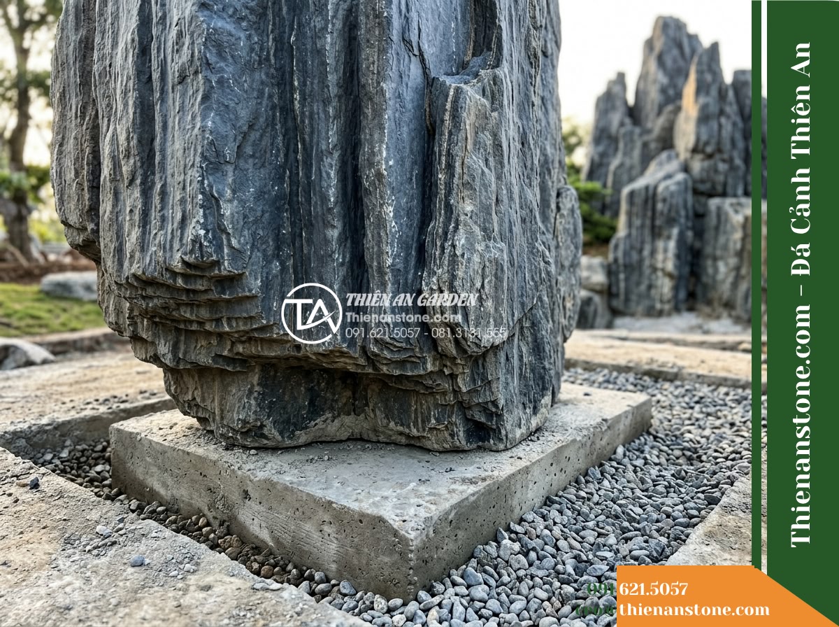 Đá Ông Phú (Khối đại 150–250cm / ~2–6 tấn) | Chuyên dựng chóp núi, khối núi chính đan xen tạo sự kỳ vĩ, hiểm trở.