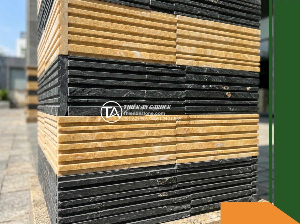 Đá răng lược 2 màu (Vàng - Đen) | Marble Vàng & Slate Đen | 10x50 cm - Hình 13 Đá răng lược 2 màu (Vàng - Đen) | Marble Vàng & Slate Đen | 10x50 cm - Natural harsh midday sunlight raking down across the comb stone grooves of the p